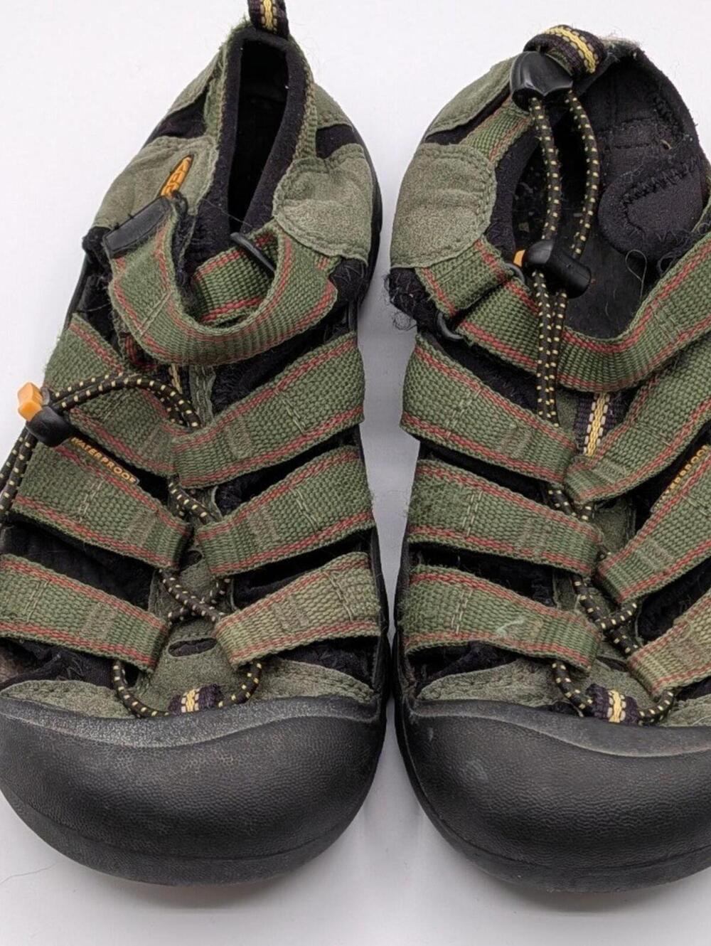 Keen Newport H2 Olive Green Black Water Sandals Mens 4 Womens 5 EU 37 1001931
